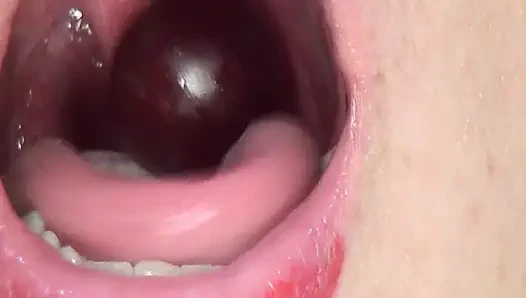 Super Kinky Show with Big Grapes