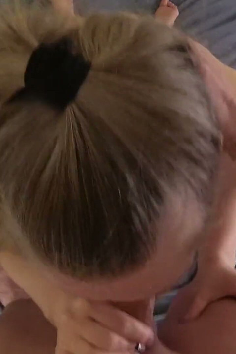 뻑가는 후장 섹스하는 여자 POV 오럴. Jessyjek