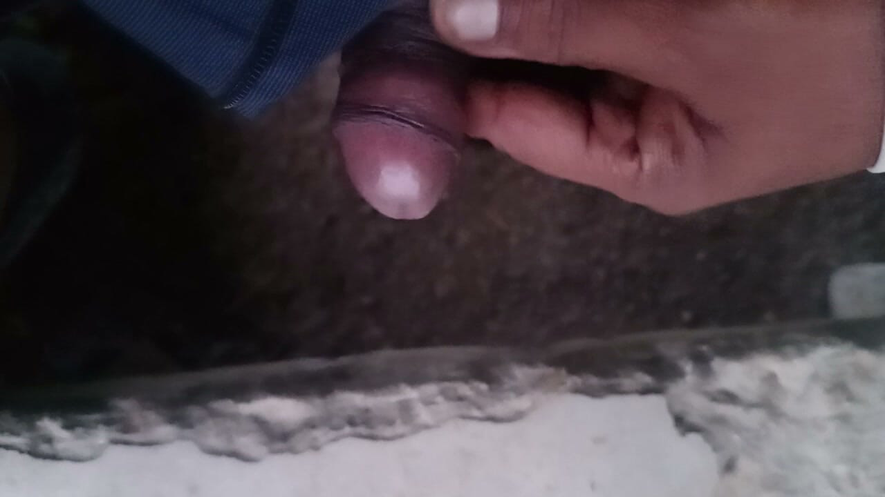 Apout Me.young india.40+old.personal creater/my mind and my body healthy/give u pleser to enjoy my job/. I love handseke.this is my passion