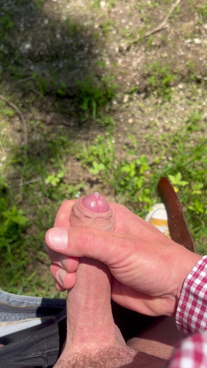Quickly injected before work in the parking lot