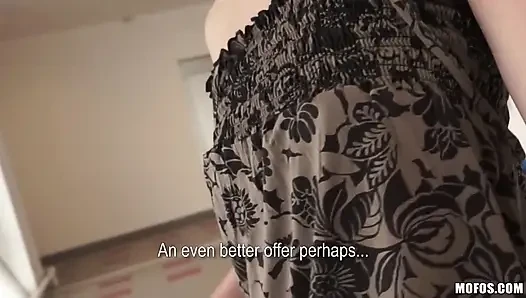Öffentliche Pickups - Denisa heaven begnÃ1/4gscht sich mit einer Perlenkette