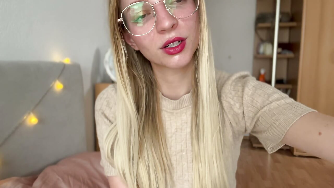 Asmr Girlfriend Soothes You