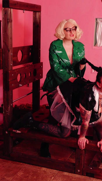 Jaw-dropping moment from "Lesbian Strap-on Video - Backstage from PORN shooting - free video"