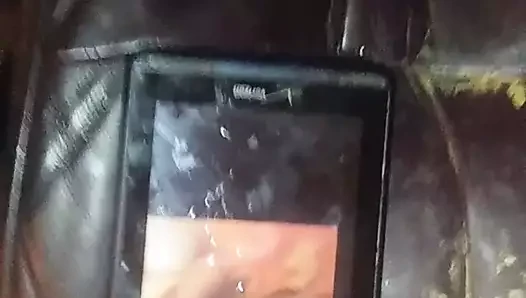 Sıcak sıcacık döl boşalması, çekim sonra sızıyor