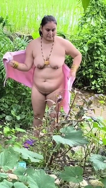Stunning moment from "Jungle may mangal"