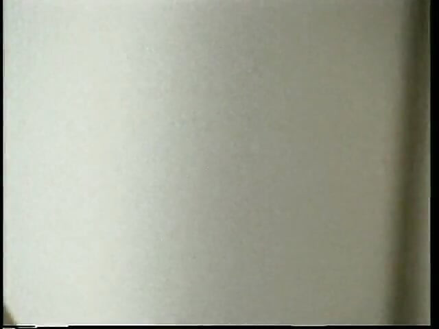 廁所也是用來操的：她突然渴望大雞巴