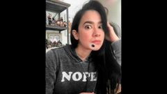 Aj lee mensagem sobre seu retorno