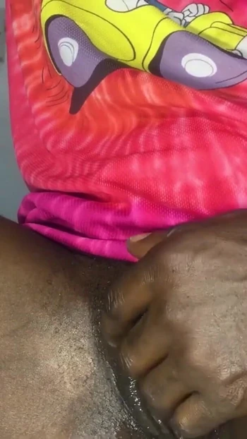 Iconic moment from "i gave her an xmas gift, she said she wants more"