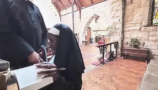 Merakın tadı Rahibe rahibenin yarağını emiyor
