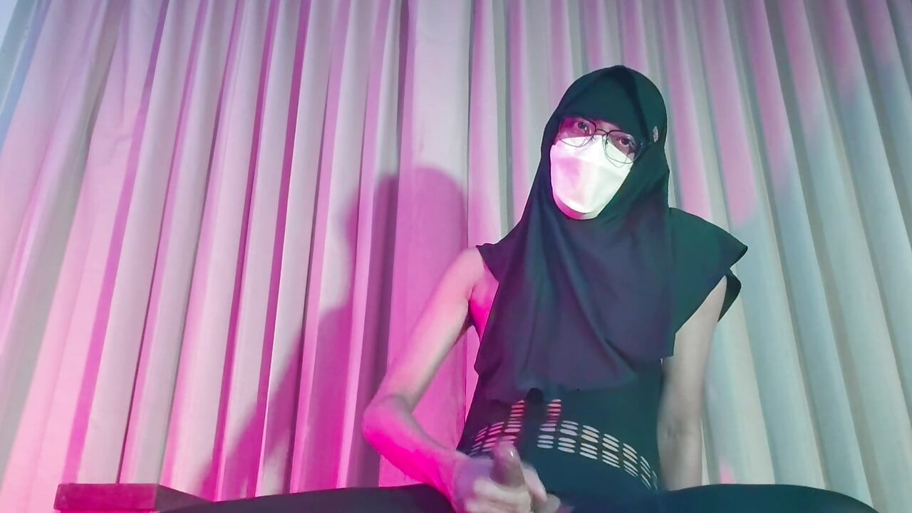 hijab student masturbation