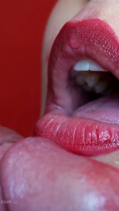 Must-see moment from "Close-up: Wow, That's a Massive Load in My Mouth"