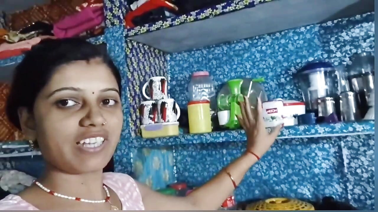 Bur me ungali karte chacha ne pakda aur chod diya