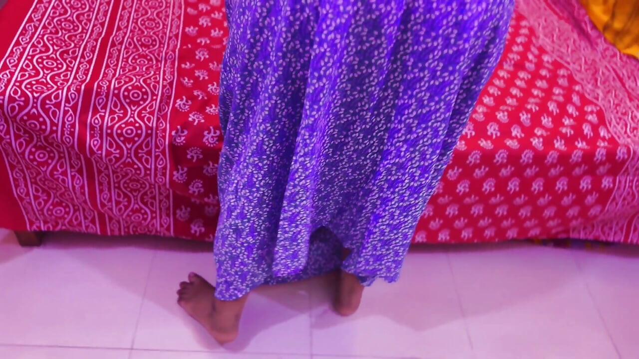 Saudi Hot Maid Removes Her Big Ass Clothes While Clean My Bed & I Get Hot & Masturbate After Seeing