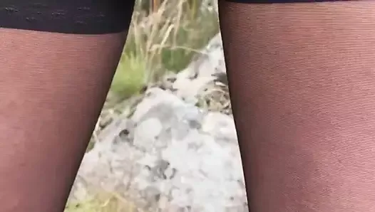 Cumming in my pantyhose while out walking