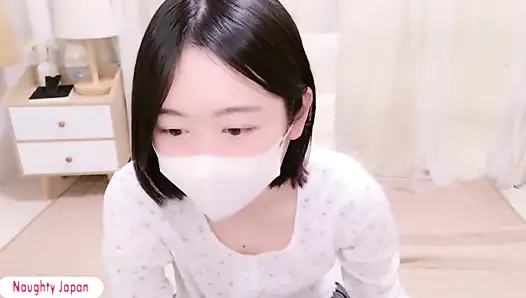 Wanita Lucu Pucat dengan Rambut Tubuh Alami, Pengamatan Diri yang Menyenangkan Ditangkap dalam Momen Intim 2