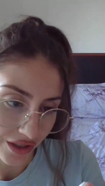 "SHANAXNOW BURUN FETIŞI MEME YIYEN MEMELER BURUN DELIKLERININ INLEMESININ" unutulmaz anı