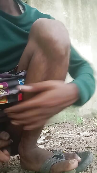 Jungle mein Muth maarta hua ladka 18 sal ka Jawan