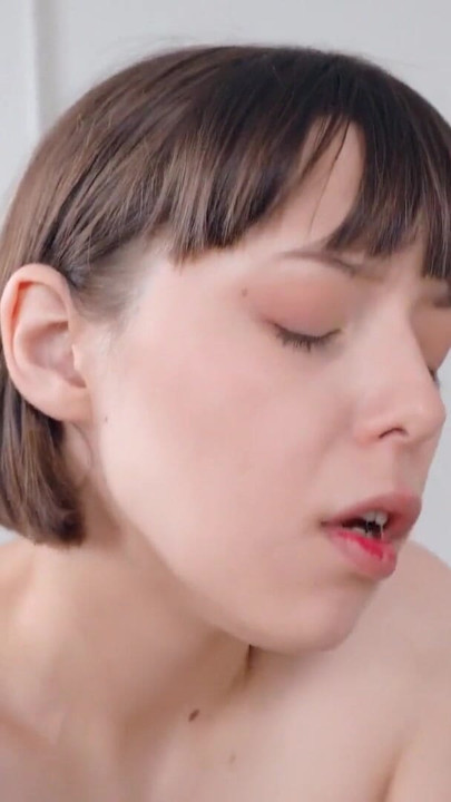 Sandy cheeks lernt mehr als kunst, während die lehrerin ihre titten packt - TeenMegaWorld | Clip 2