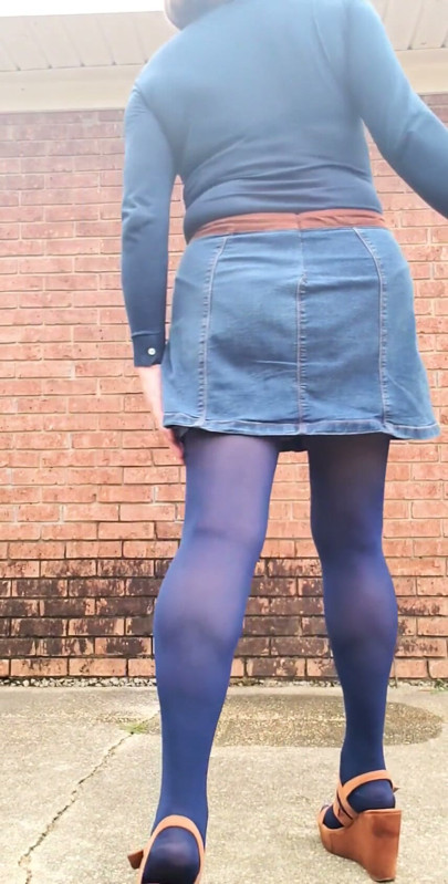 Crossdress outdoors, feeling myself all over in nylon pantyhose and  miniskirt. | Clip 1