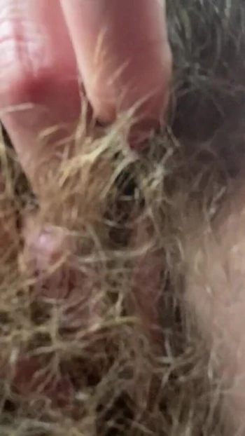 Epic moment from "10 minutes of hairy pussy in your face"