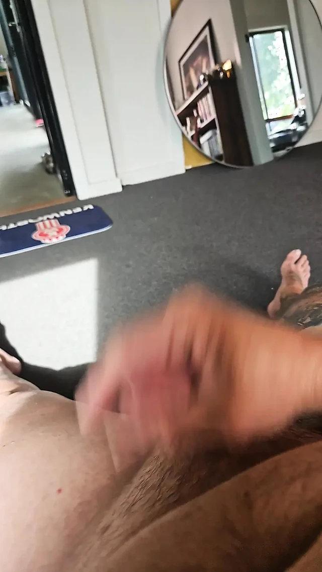 Lots of cum