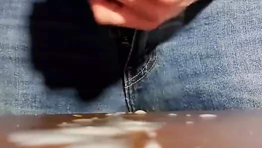 HAIRY BIG DICK STUD PUMPS A BIG LOAD ON THE DESK