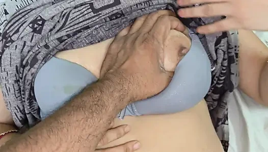 Bhabhi ki chut ka bhosda bna diya