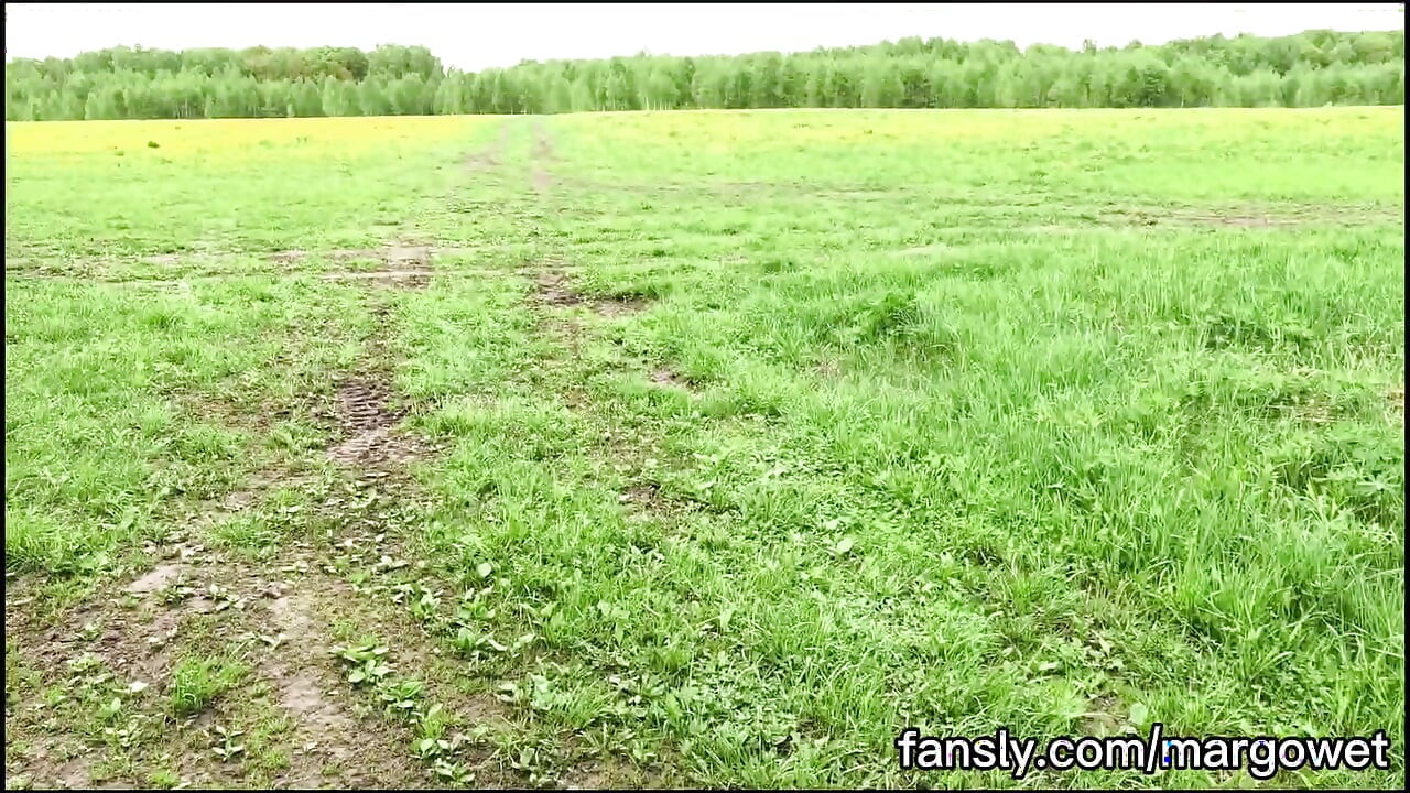 Risky Handjob in Open Field - Almost Caught! POV Outdoor Cumshot
