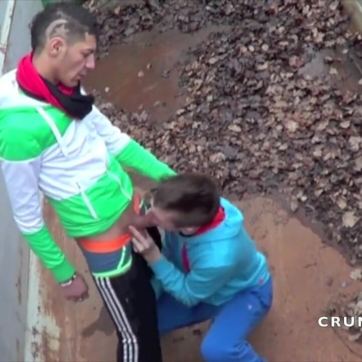 Romantikf ucked by striaght badboy in exhib