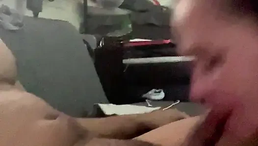 Echter schwanzesser bbw dicker arsch liebt jungen schwanz in ihrem mund