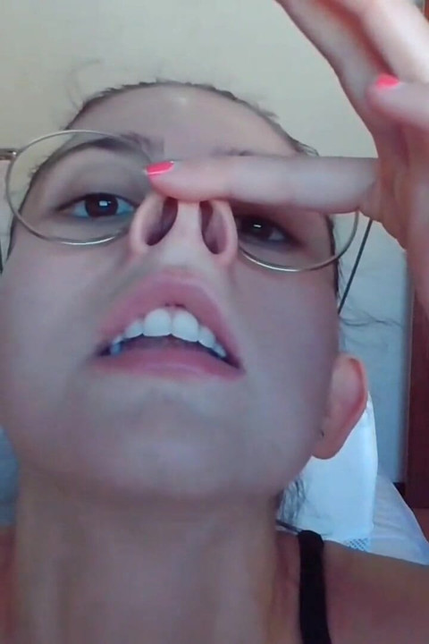Fetish Nose Picking Boogers Push Nostrils Smell My Pussy