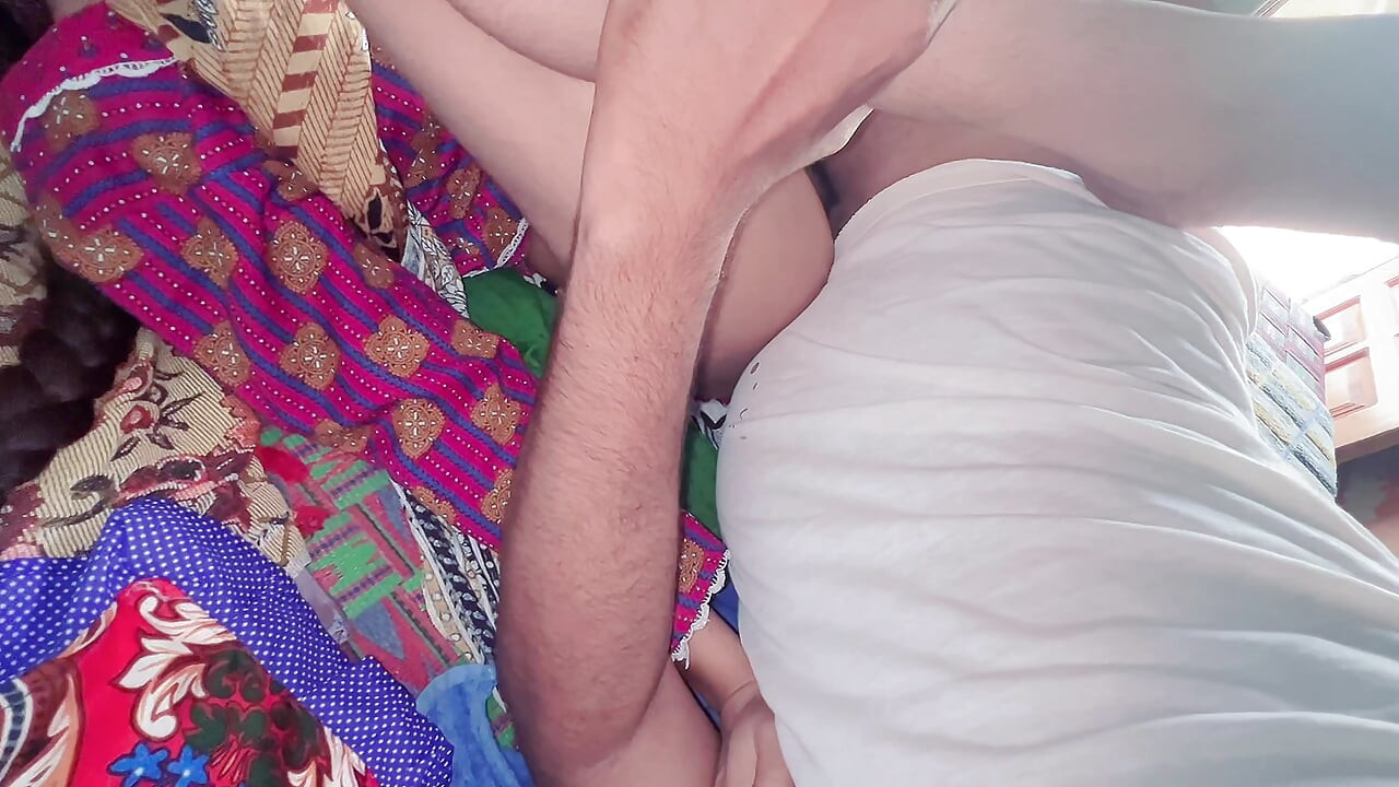 Bhabhi ki Din Me Chudai hindi indian Desi bhabhi Big Bobes