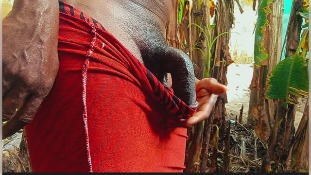 Man Goes Raw and Can’t Hold Back His Load