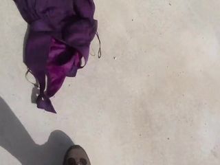 Chutando ao ar livre vestido roxo 4
