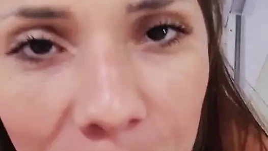 31 talimatı rehberli elle muamele - küçük ağzıma boşalma - Sofia Felix