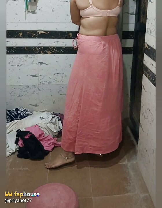 Priya Bhabi Saree Big Ass Show
