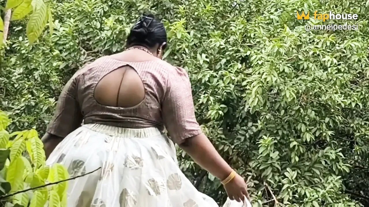 Chubby Girl in White Skirts and Pink to Getting Completely Naked and Walking Nude Outdoor