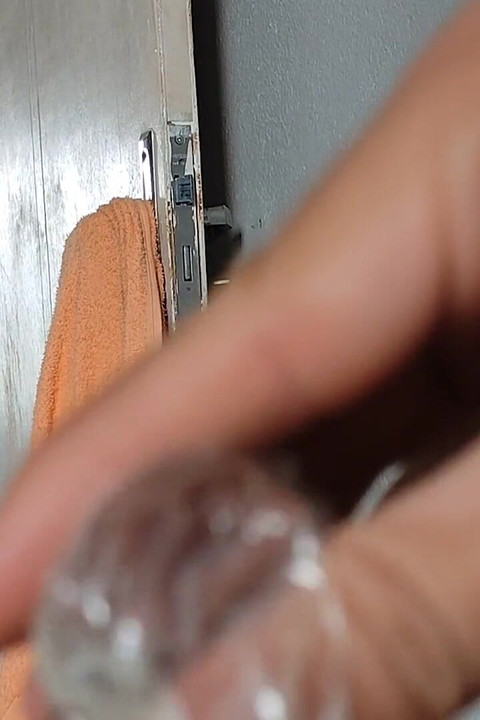 用过的避孕套射精量很大! !