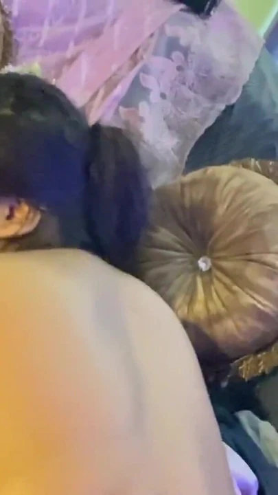 "मैं सिर्फ अपनी भाभी को चोदना चाहता हूं" से शानदार पल"