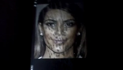 Tribute MONSTER facial Kim Kardashian