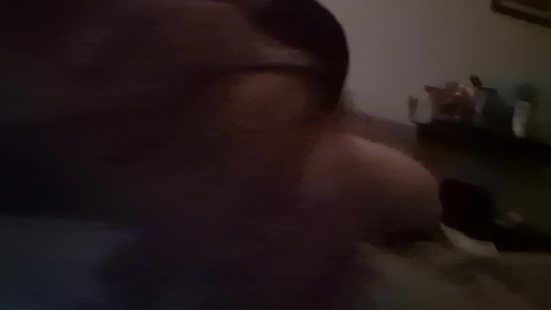 Sissy crossdresser se opet loše ponaša