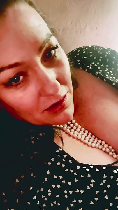 Hotwife Confession: Teasing My Cuck with BBC Fantasies