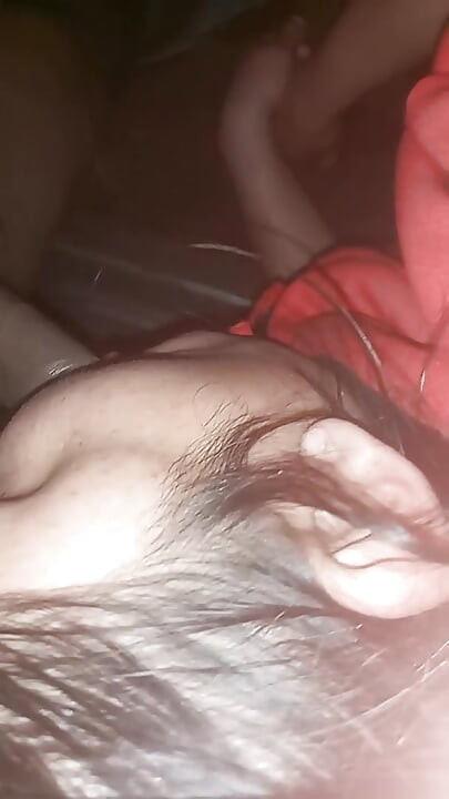 Je suce ma bite en secret