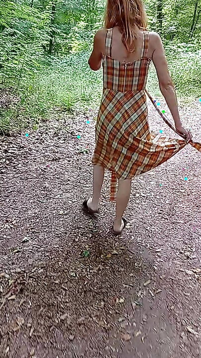 Ich gehe im wald 1