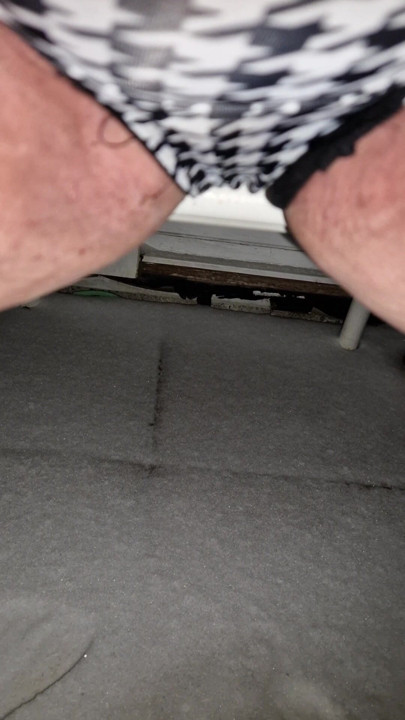 تبول دافئ على الثلج البارد