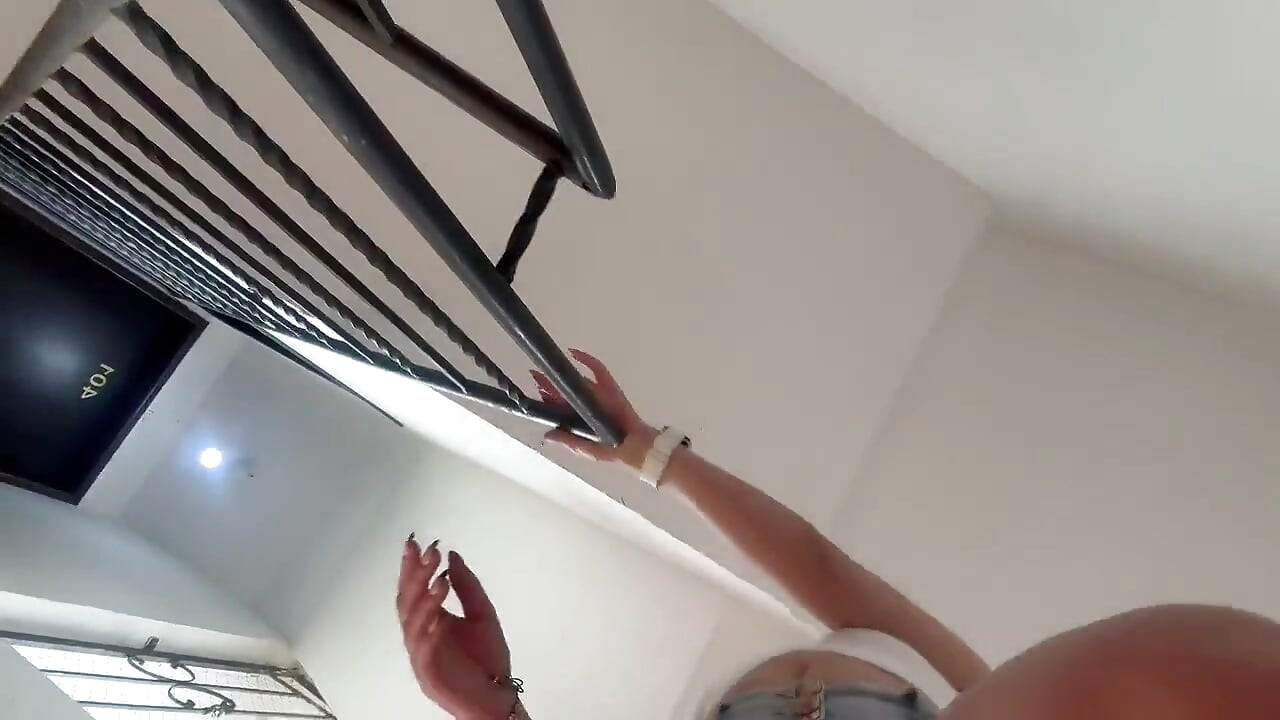 Bước và khiêu khích