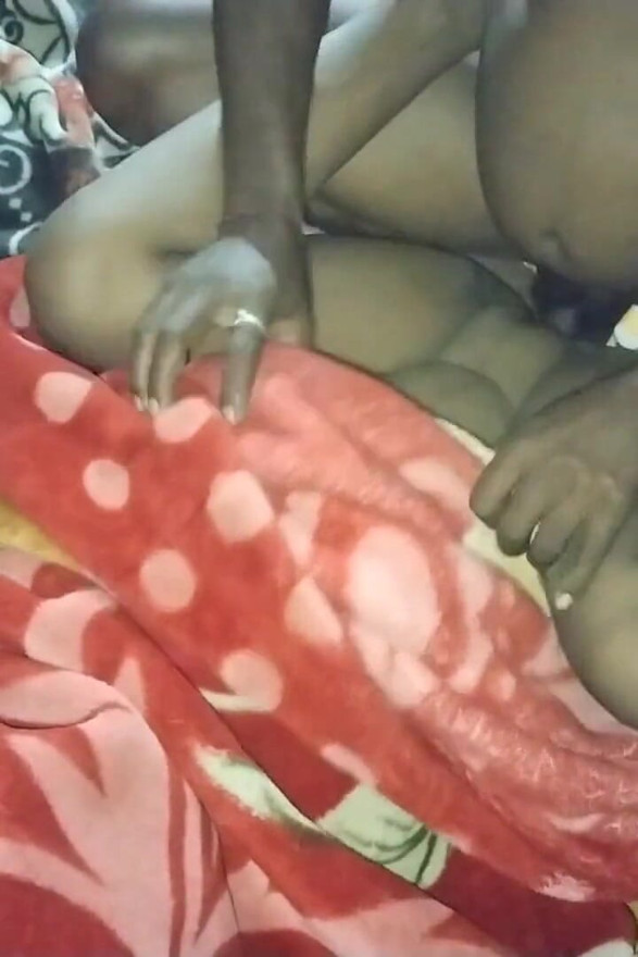 Desi Sheving Pussy and Sex