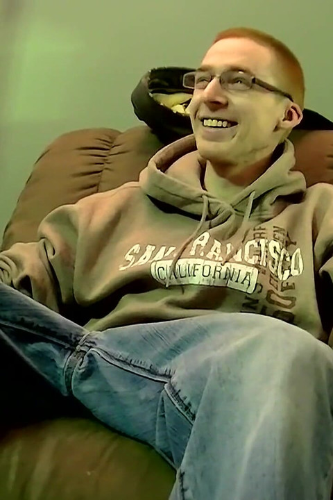 Geeky Whiteboy Jerks Out Some Juice