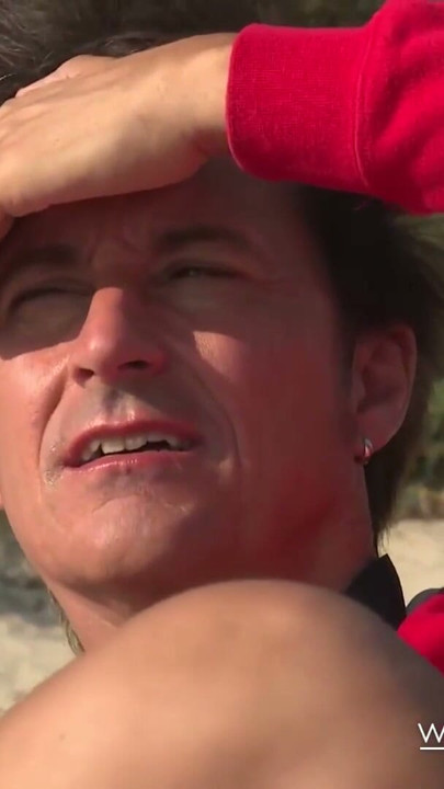 Blonde Milf mit mega Titten am Strand | Clip 1