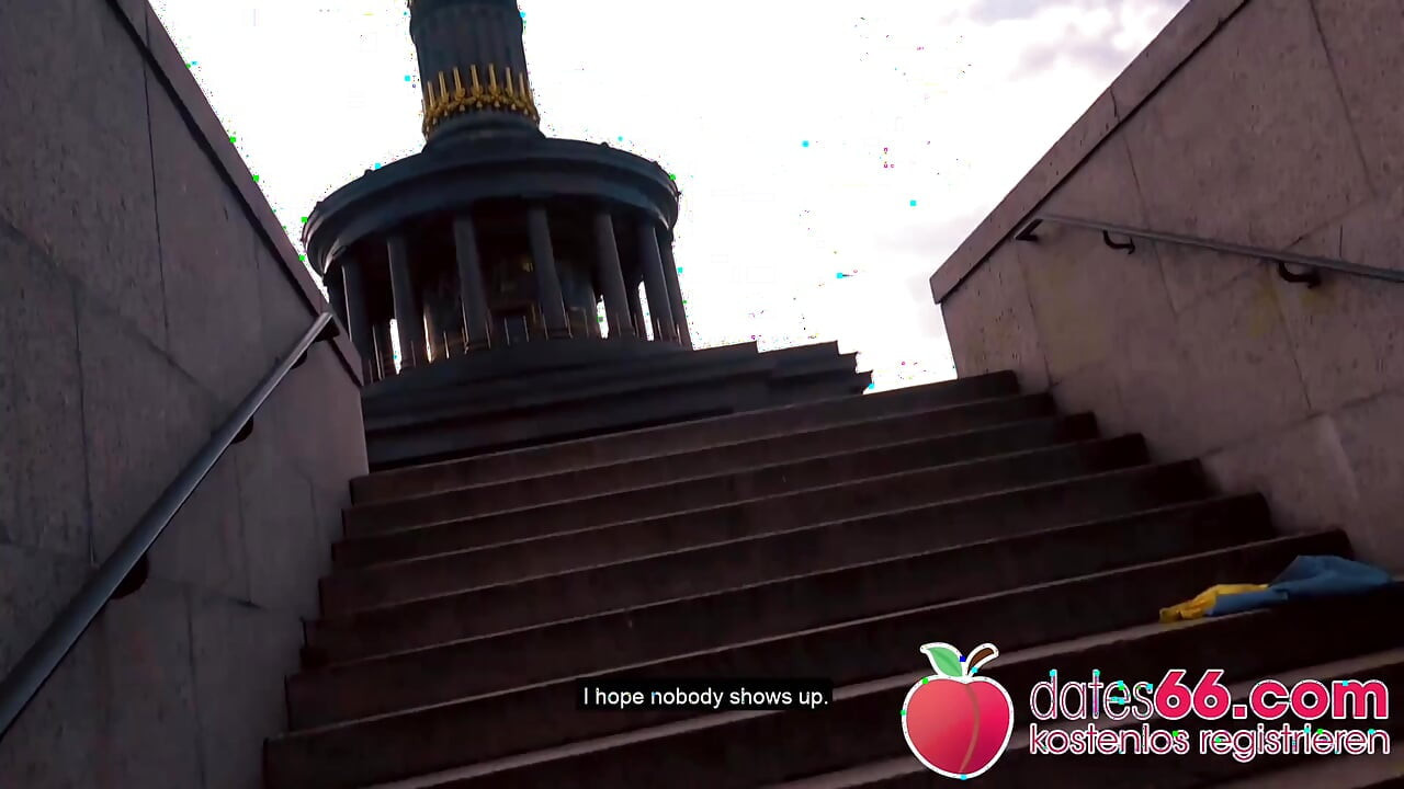 Sex in der Öffentlichkeit mit Heißem Blonden Porno-Teen Gabi Gold